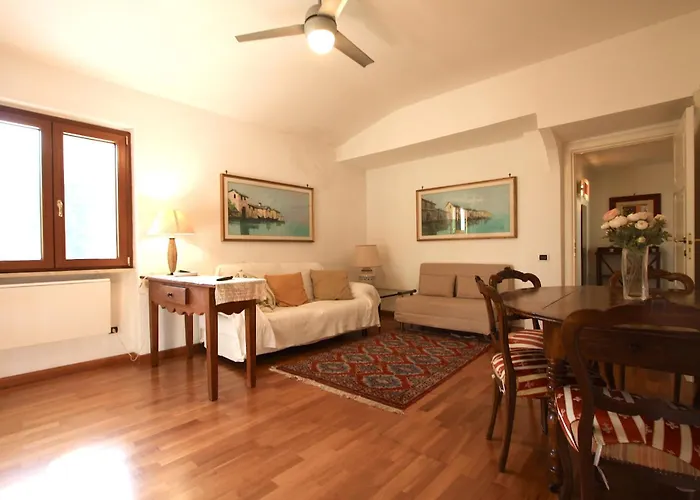 Appia Antica 1br With Swimming Pool Rome